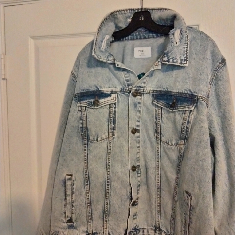 Jacket - Picture 1 of 3